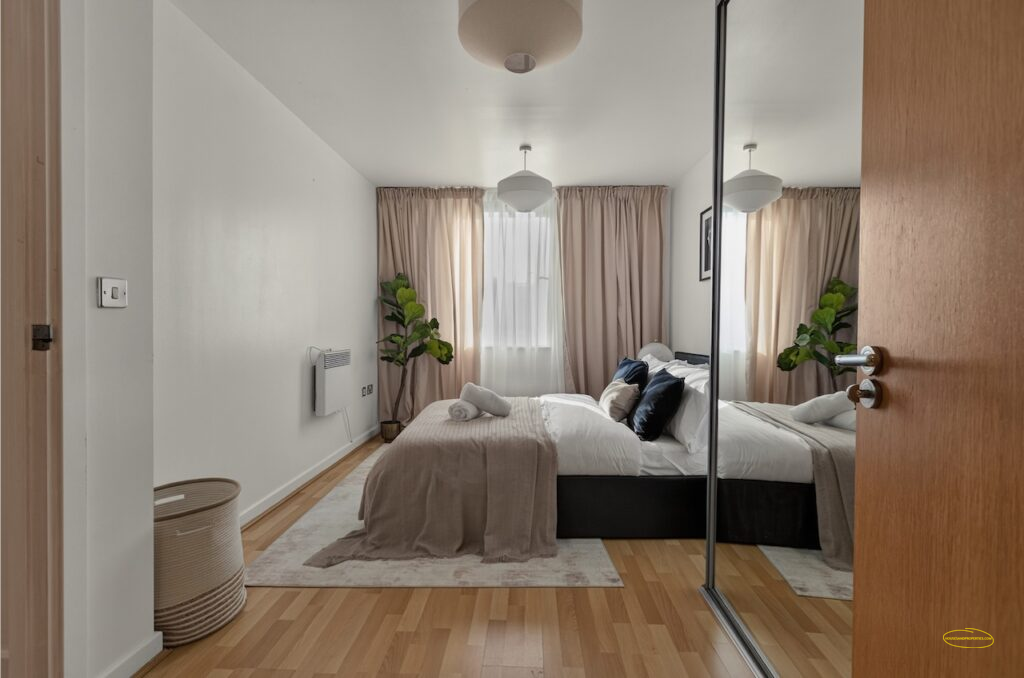 2-Bed Apartment Photography On Bow Road E15