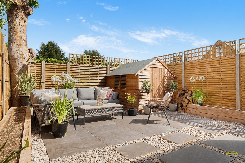1-Bed Airbnb House Photography In Enfield, N21