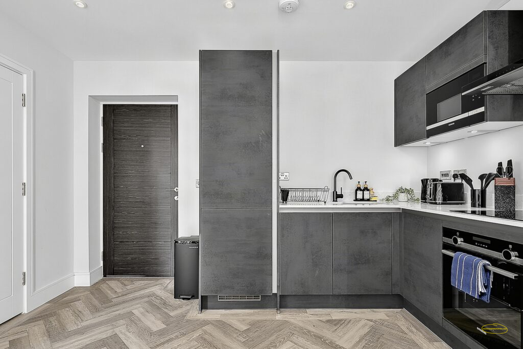 1-Bed Flat Photography In Barnet, EN4 0FT
