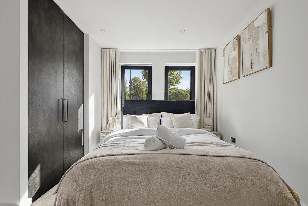 1-Bed Flat Photography In Barnet, EN4 0FT