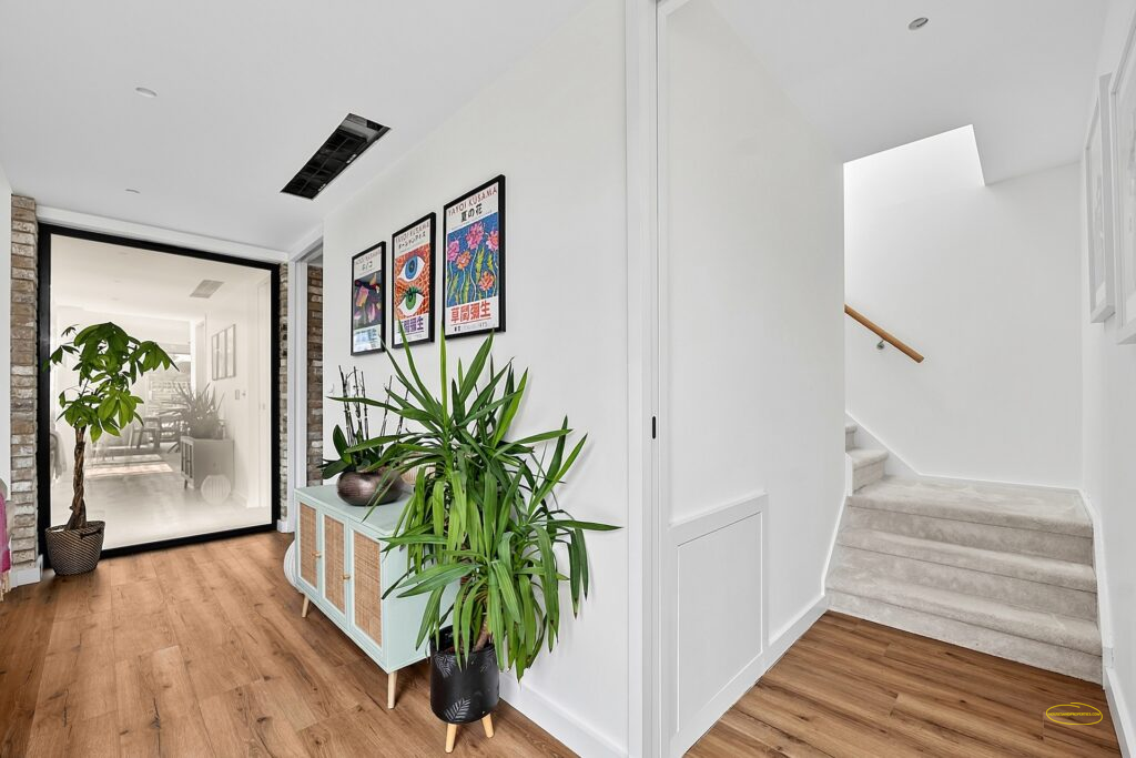 1-Bed Airbnb House Photography In Enfield, N21