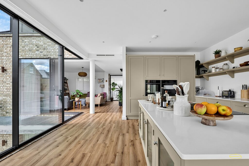 1-Bed Airbnb House Photography In Enfield, N21