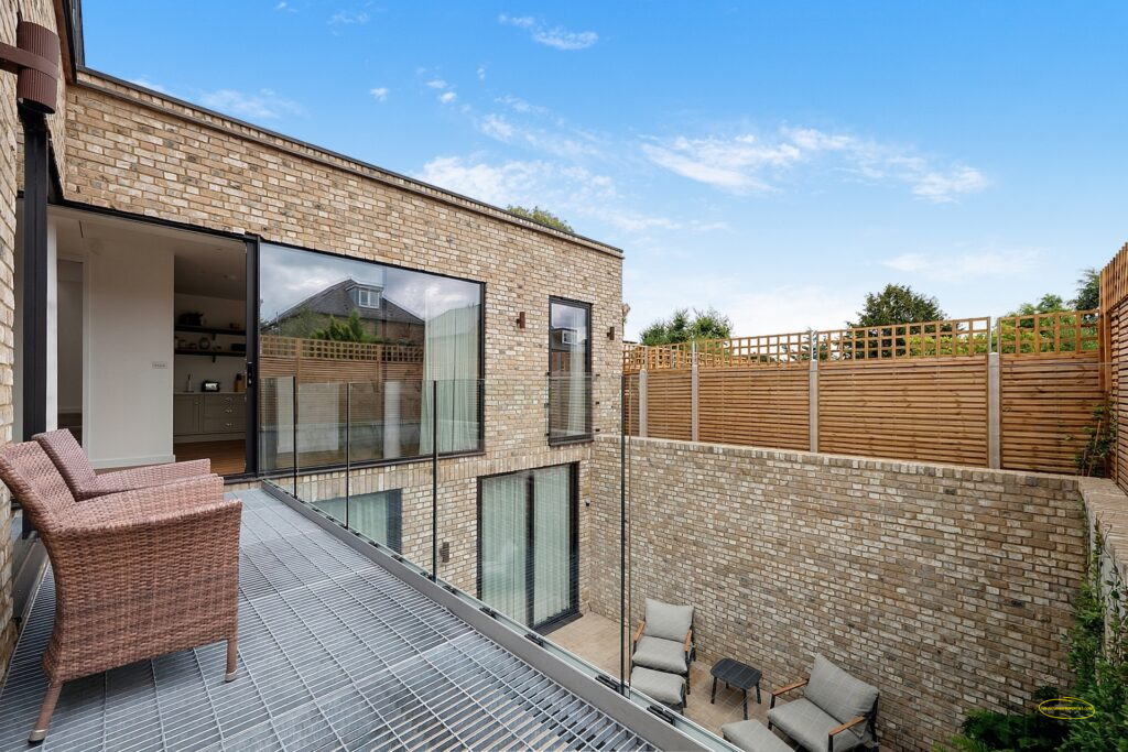 1-Bed Airbnb House Photography In Enfield, N21