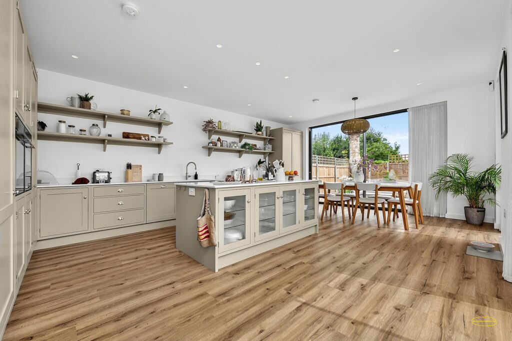 1-Bed Airbnb House Photography In Enfield, N21