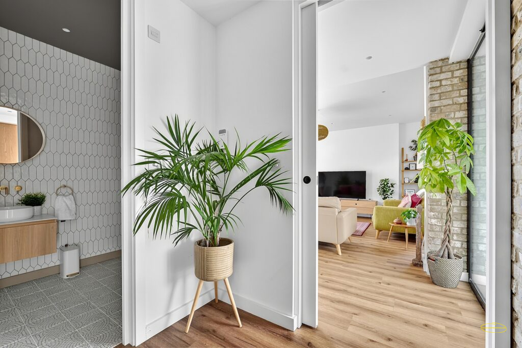 1-Bed Airbnb House Photography In Enfield, N21