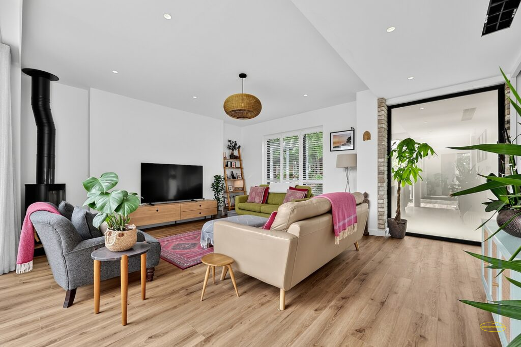 1-Bed Airbnb House Photography In Enfield, N21