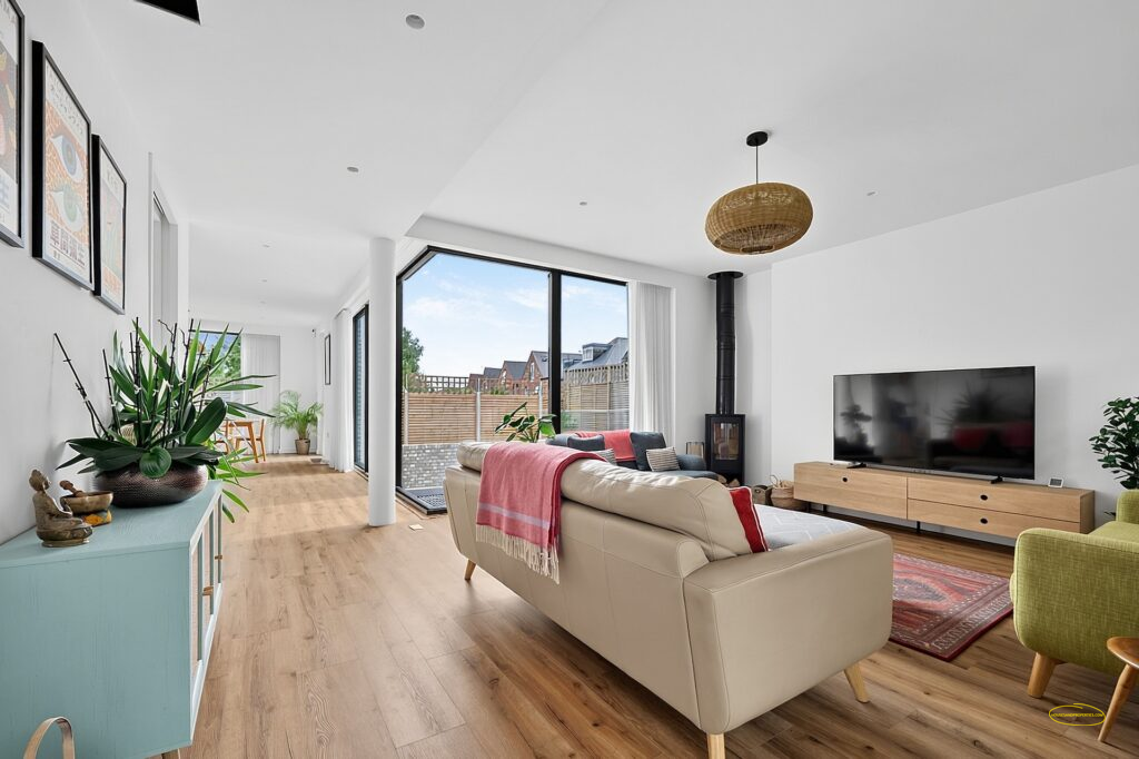 1-Bed Airbnb House Photography In Enfield, N21